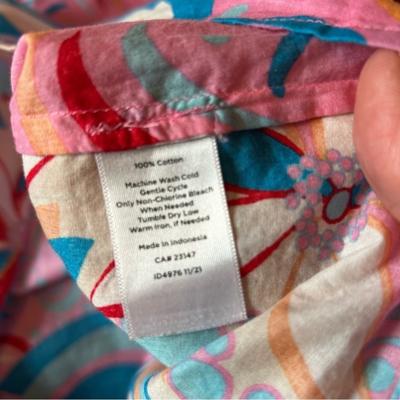 Talbots Ruffle Trim Shell Dazzling Floral. Size Medium. - Picture 10 of 10